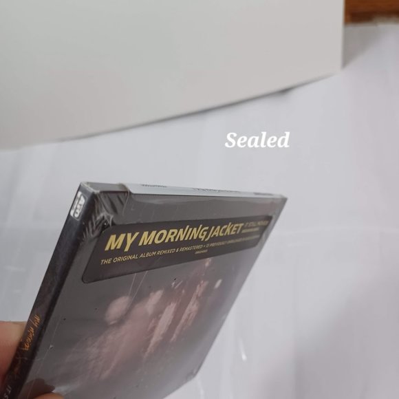 My Morning Jacket NEW It Still Moves Deluxe Re-Issue CD Sealed Alternative/Indie - Picture 3 of 5